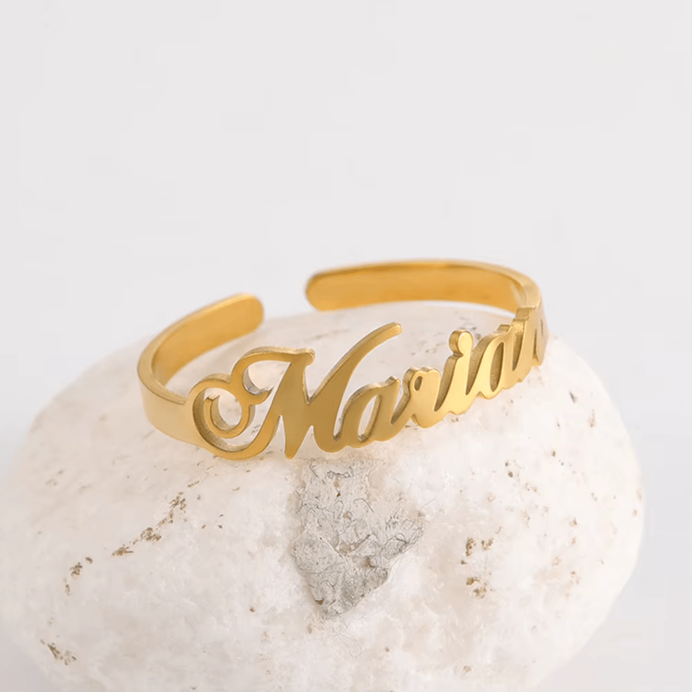 Personalisierter Ring mit 1 bis 4 gravierten Vornamen